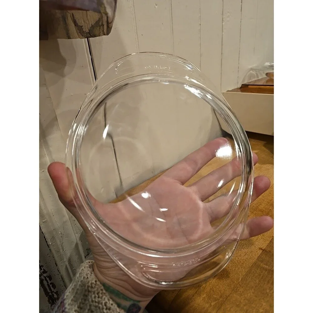 Vintage Round PYREX Domed Lid 682 - C37